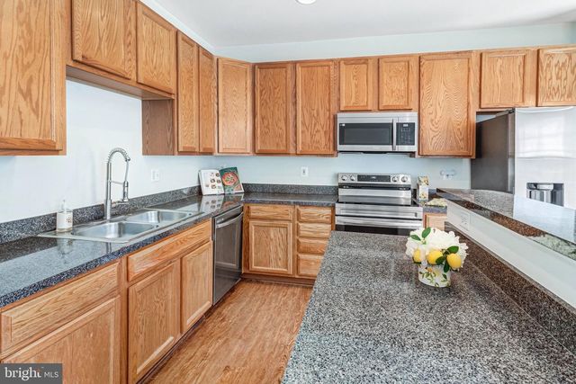 3003 FRANKFURT CT, Woodbridge, VA 22191