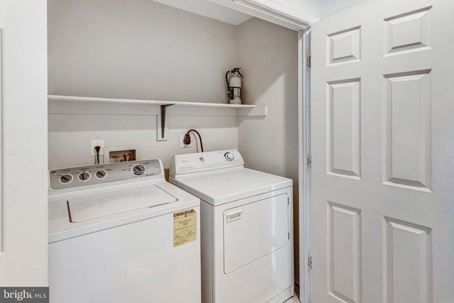 3003 FRANKFURT CT, Woodbridge, VA 22191