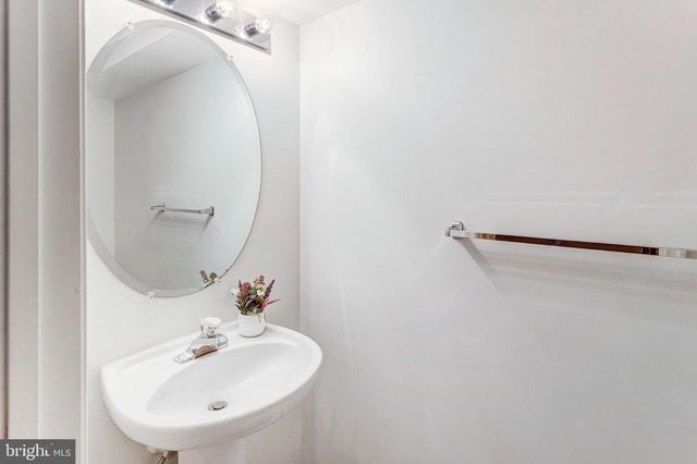 3003 FRANKFURT CT, Woodbridge, VA 22191