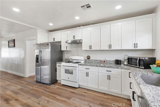 1710 2nd, Bakersfield, CA 93304