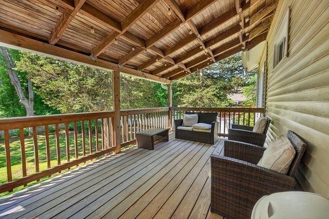 45 Maplewood Avenue, Holbrook, MA 02343