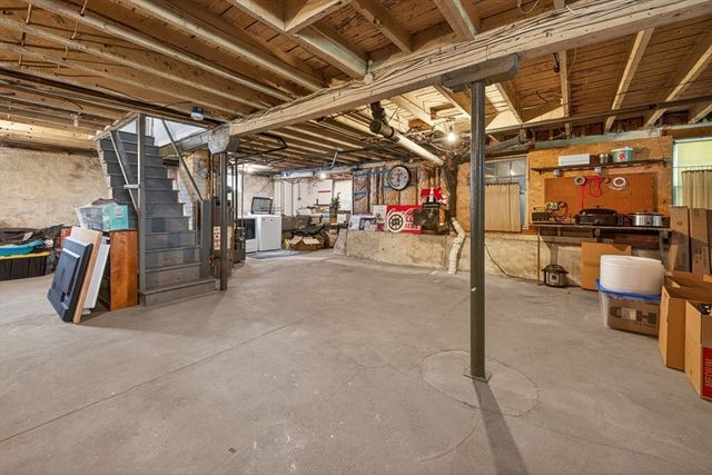 45 Maplewood Avenue, Holbrook, MA 02343
