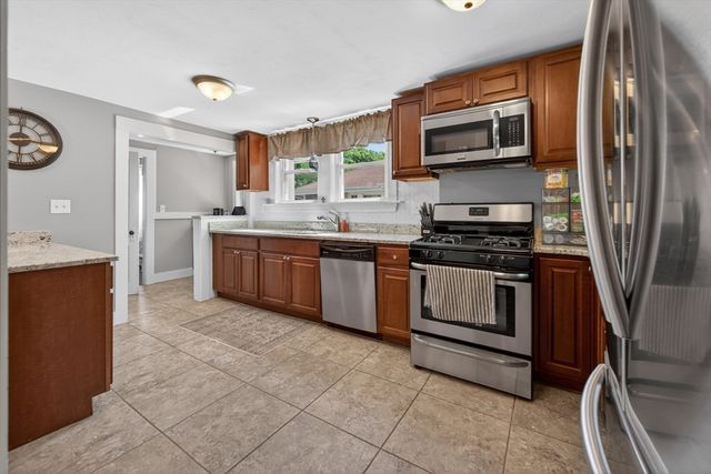 45 Maplewood Avenue, Holbrook, MA 02343