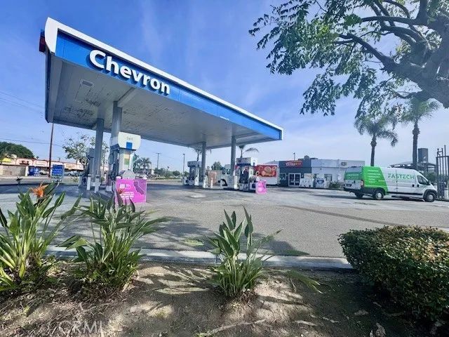 10471 Magnolia, Anaheim, CA 92804