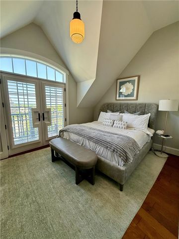 1000 Chapel View Boulevard 311, Cranston, RI 02920
