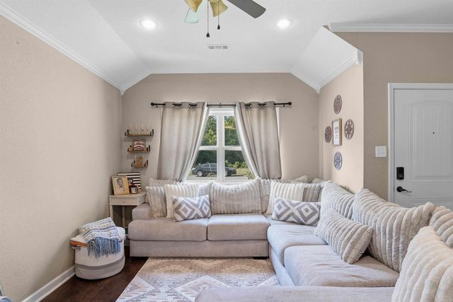 146 Meadow Drive, Beebe, AR 72012