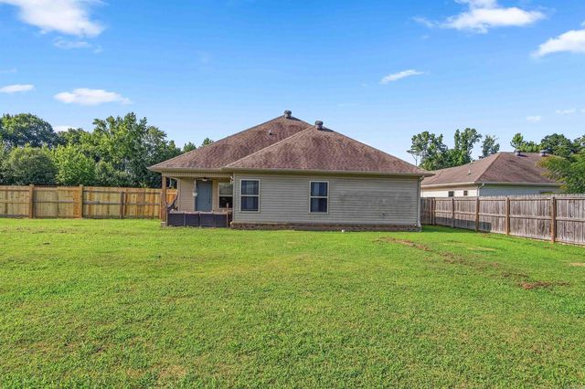 146 Meadow Drive, Beebe, AR 72012