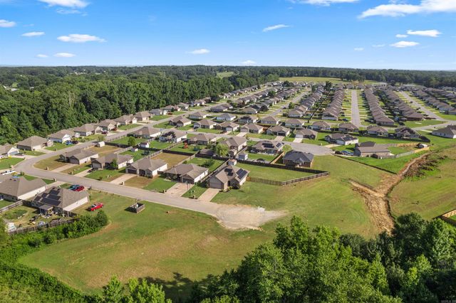 146 Meadow Drive, Beebe, AR 72012