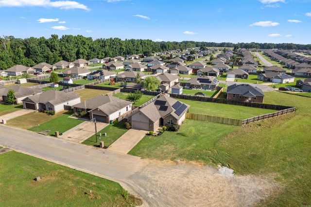 146 Meadow Drive, Beebe, AR 72012
