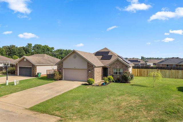 146 Meadow Drive, Beebe, AR 72012