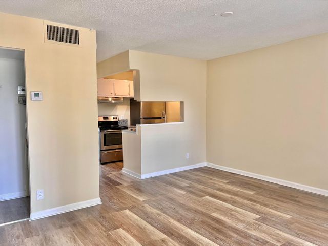 1500 N Congress Avenue A309, West Palm Beach, FL 33401