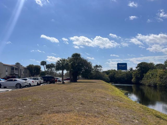 1500 N Congress Avenue A309, West Palm Beach, FL 33401