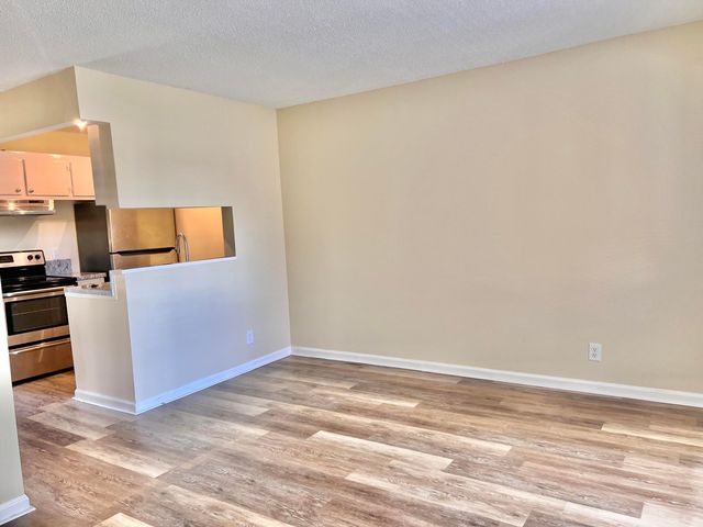 1500 N Congress Avenue A309, West Palm Beach, FL 33401