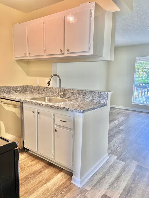 1500 N Congress Avenue A309, West Palm Beach, FL 33401