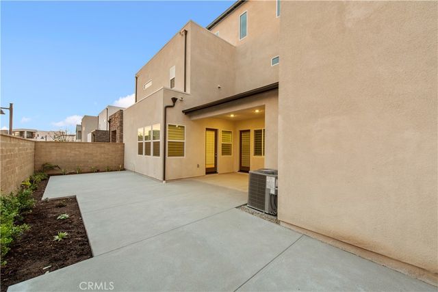 183 Proctor, Irvine, CA 92618