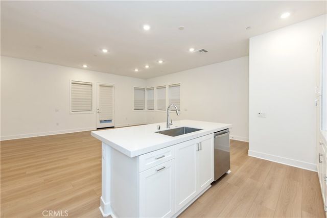 183 Proctor, Irvine, CA 92618