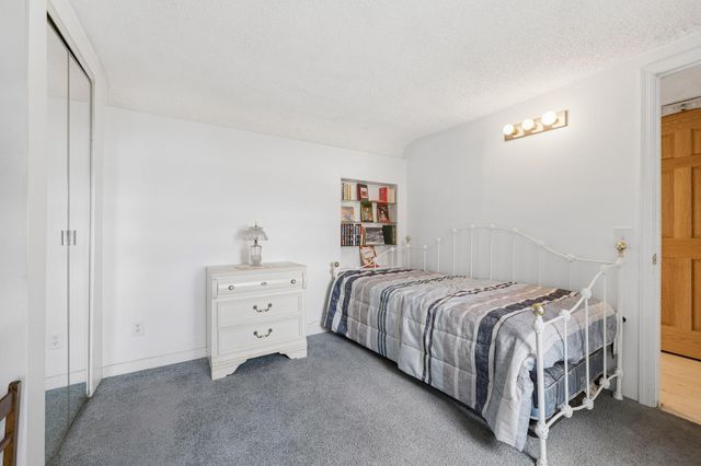 640 Highway 96 W, Shoreview, MN 55126