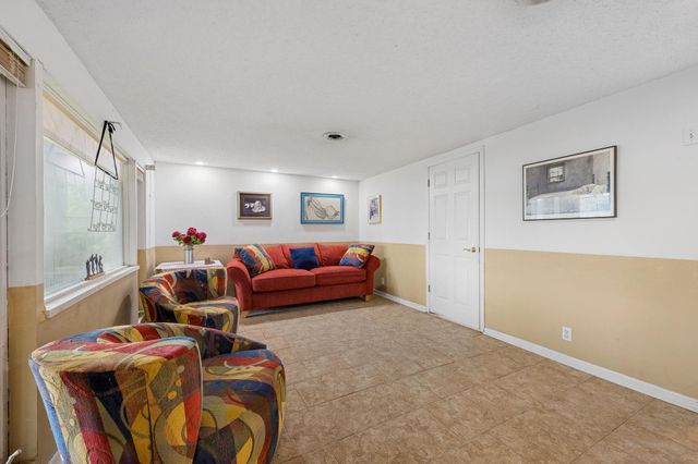 640 Highway 96 W, Shoreview, MN 55126
