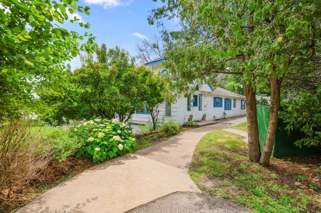 640 Highway 96 W, Shoreview, MN 55126