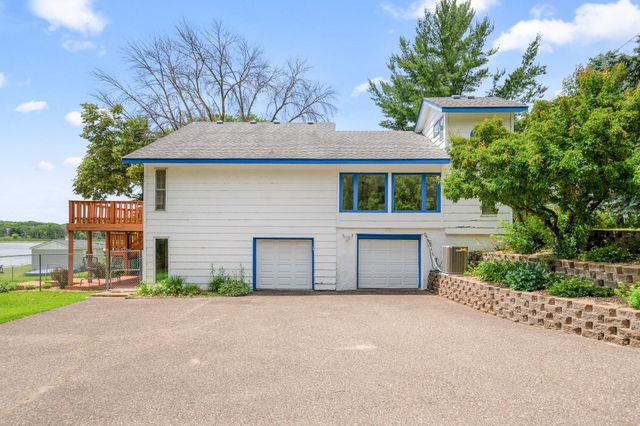 640 Highway 96 W, Shoreview, MN 55126