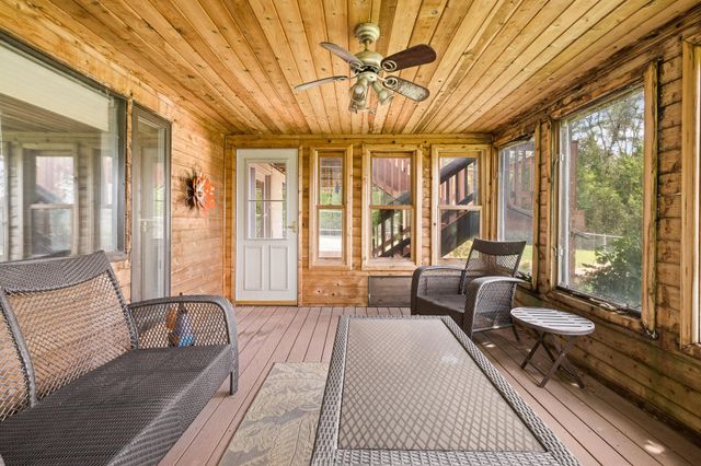 640 Highway 96 W, Shoreview, MN 55126