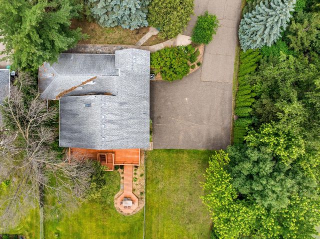 640 Highway 96 W, Shoreview, MN 55126