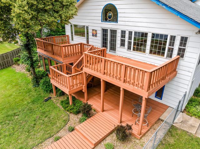 640 Highway 96 W, Shoreview, MN 55126