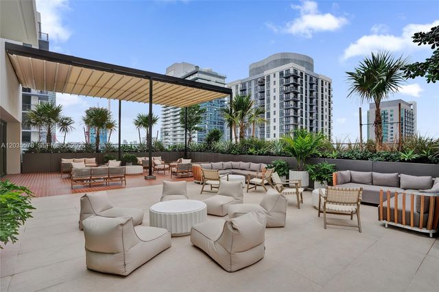 11 NE 6TH 1403, Miami, FL 33132