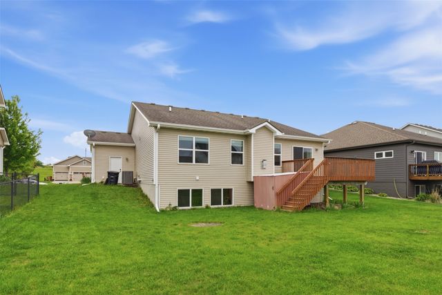 1457 Marina Cove Drive, Polk City, IA 50226