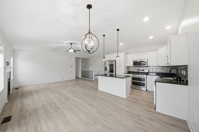 1457 Marina Cove Drive, Polk City, IA 50226