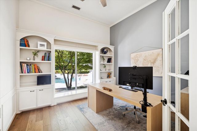 31 Orchard Pines Place, The Woodlands, TX 77382