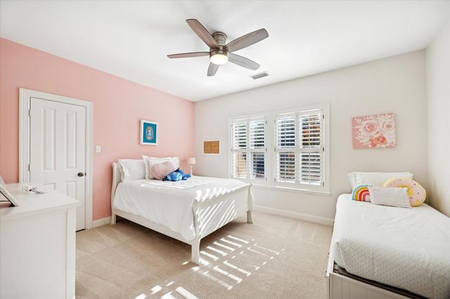 31 Orchard Pines Place, The Woodlands, TX 77382