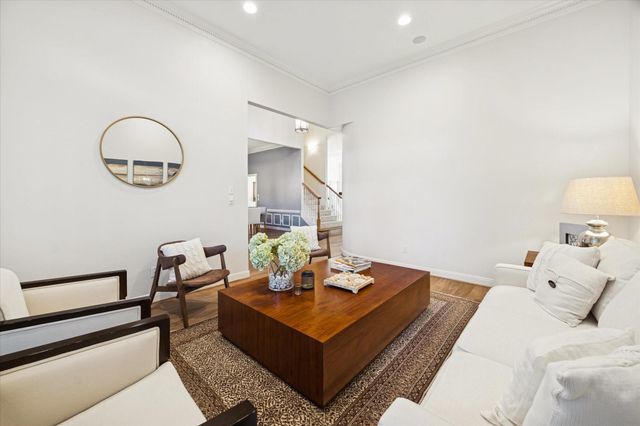 31 Orchard Pines Place, The Woodlands, TX 77382