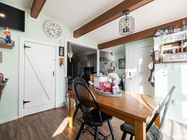 1512 HENRY Street, Pekin, IL 61554