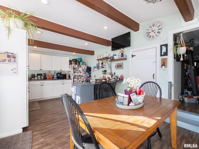 1512 HENRY Street, Pekin, IL 61554