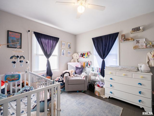 1512 HENRY Street, Pekin, IL 61554