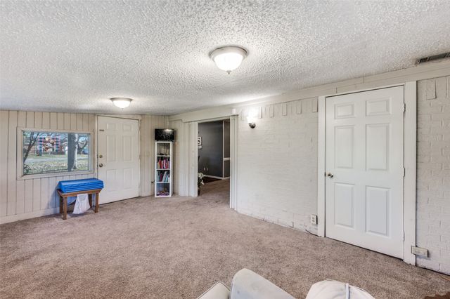 600 Sue Ann Lane, Burleson, TX 76028