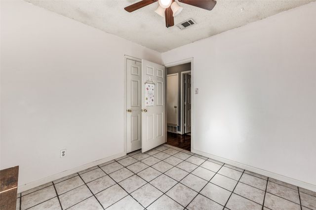 600 Sue Ann Lane, Burleson, TX 76028