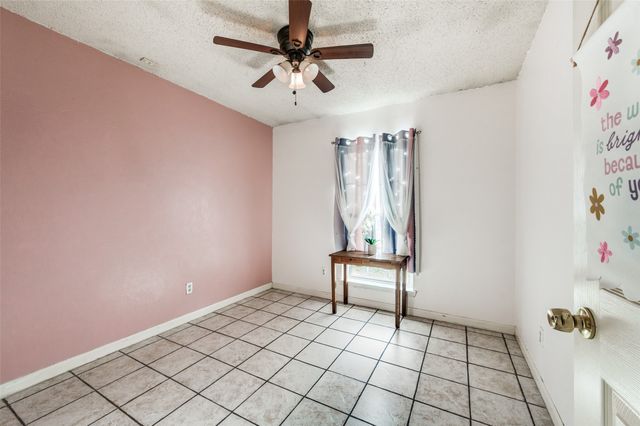 600 Sue Ann Lane, Burleson, TX 76028