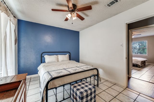 600 Sue Ann Lane, Burleson, TX 76028