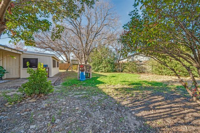 600 Sue Ann Lane, Burleson, TX 76028