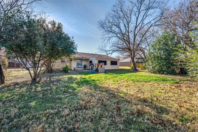 600 Sue Ann Lane, Burleson, TX 76028