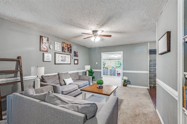 600 Sue Ann Lane, Burleson, TX 76028