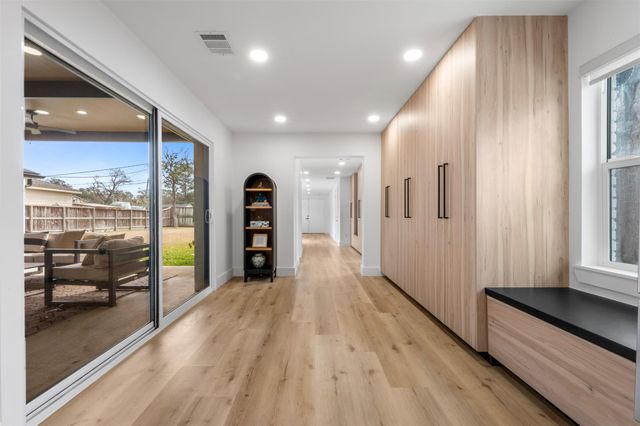 4423 Lymbar Drive, Houston, TX 77096