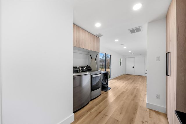 4423 Lymbar Drive, Houston, TX 77096