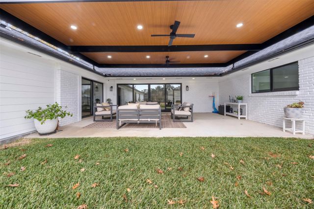 4423 Lymbar Drive, Houston, TX 77096