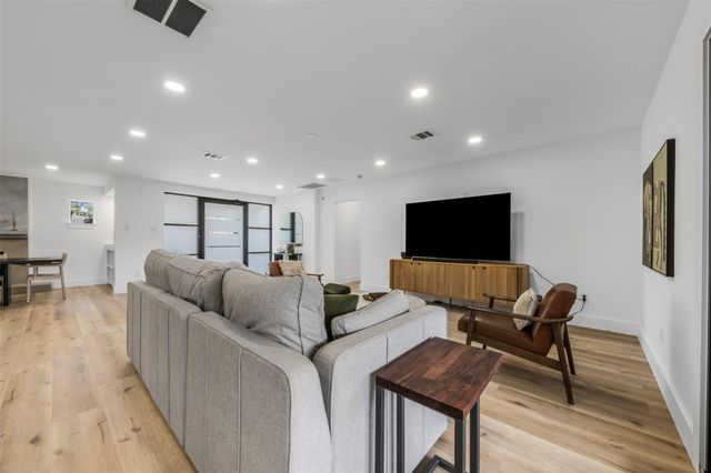 4423 Lymbar Drive, Houston, TX 77096