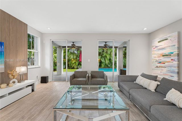 14900 SW 10th Street, Miami, FL 33194