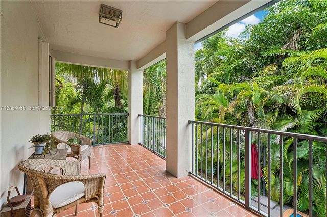 14900 SW 10th Street, Miami, FL 33194