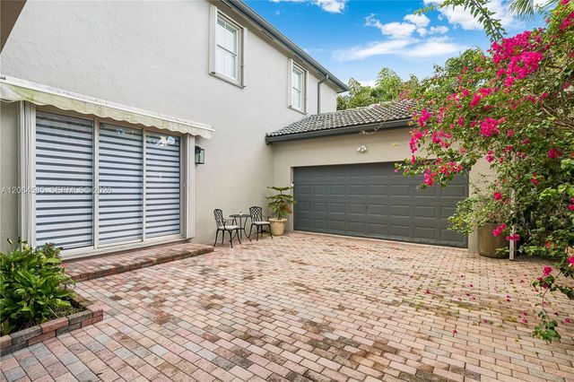14900 SW 10th Street, Miami, FL 33194